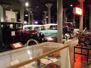 Wis-Auto-Museum11t.jpg - 7882 Bytes