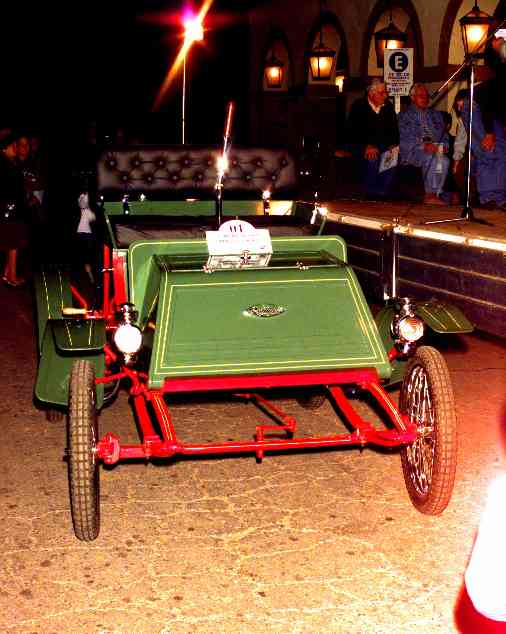 02crlos1.jpg - 50315 Bytes