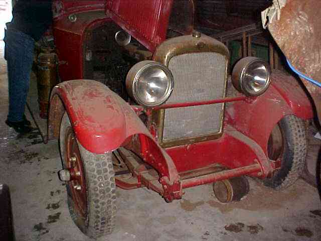 27fire2.jpg - 37034 Bytes