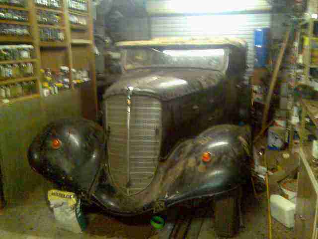 34LaFayett16.jpg - 17403 Bytes