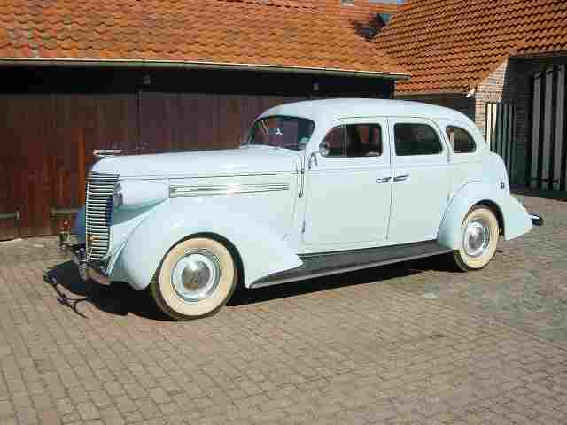 3888b-uden.jpg - 19801 Bytes