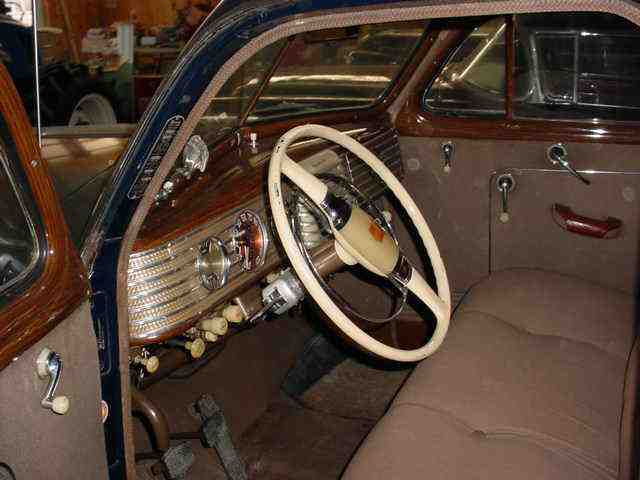 48_4860-1460holcomb1.jpg - 28034 Bytes