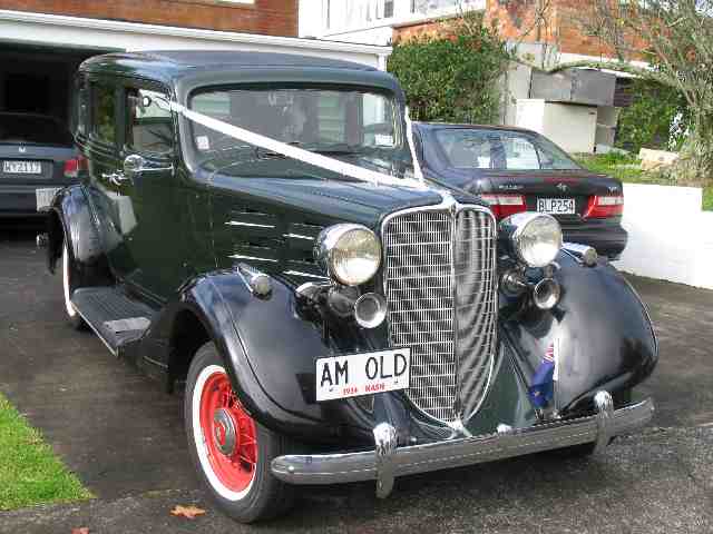 34_1220-9455-brough1.jpg - 34182 Bytes