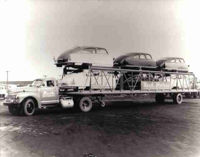 nash-factory-hauler2.jpg - 16191 Bytes
